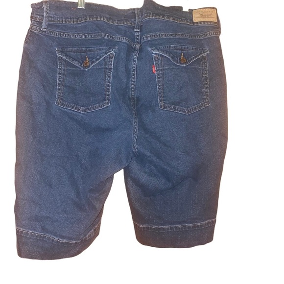 Levis 542 Shorts Womens plus Size 20 Blue Denim Bermuda - Picture 2 of 5